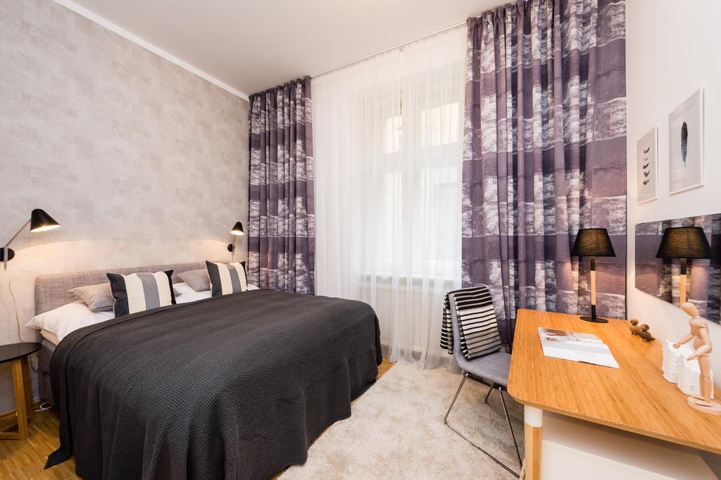 Modern Apartment Charvatova Prag Exteriör bild