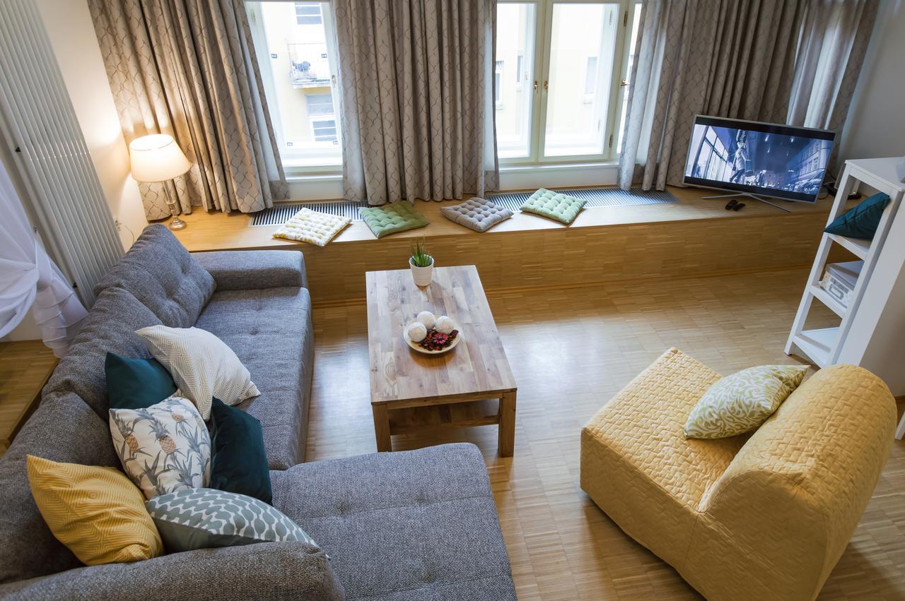 Modern Apartment Charvatova Prag Exteriör bild