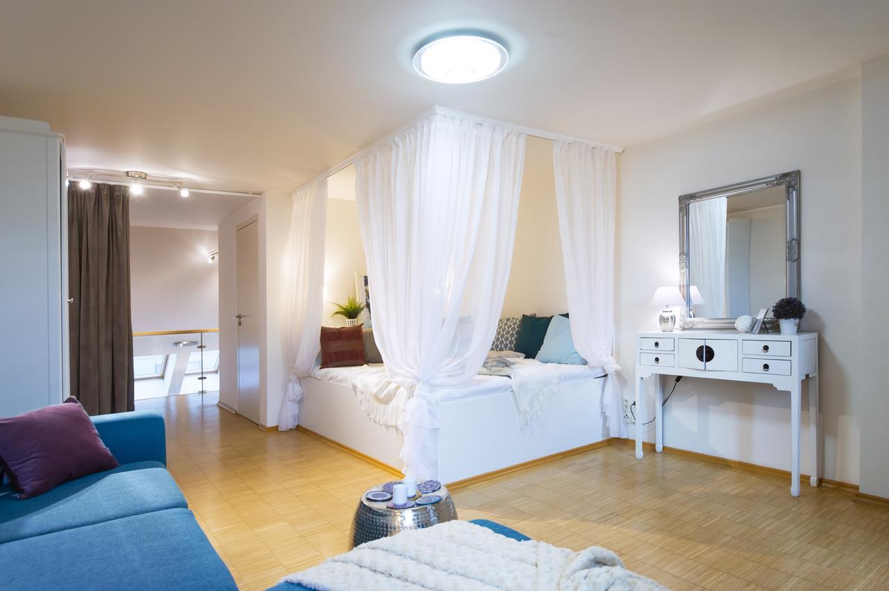 Modern Apartment Charvatova Prag Exteriör bild